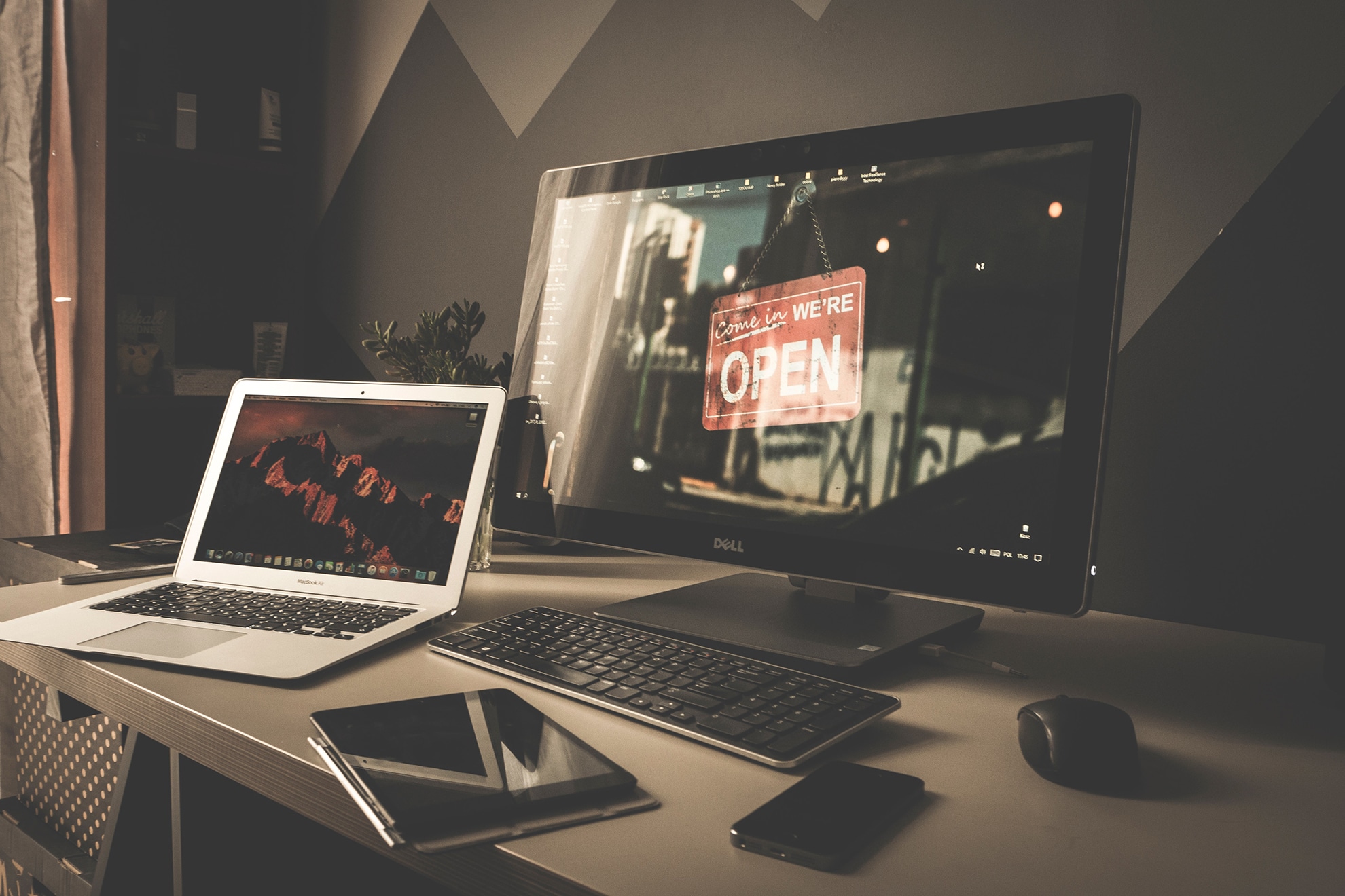 Business open online during Coronavirus